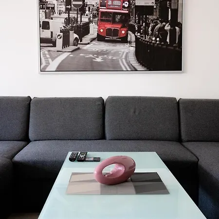 アパート Na Wydmie ウストカ